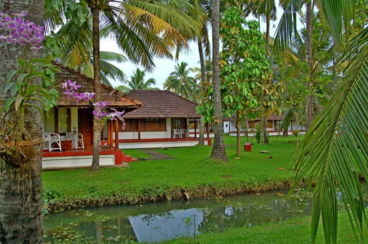 Coconut Lagoon Kumarakom- Cgh Earth Exterior photo